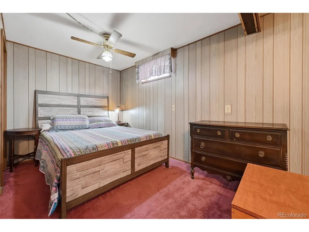 2637 Waldean Street Colorado Springs, CO 80909