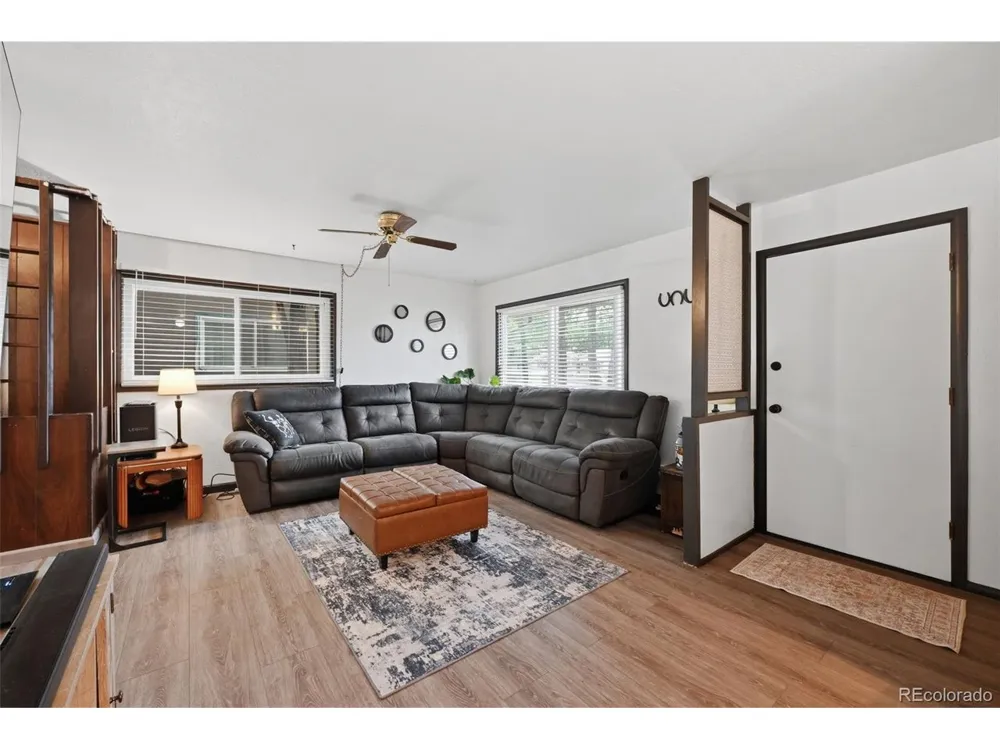 2637 Waldean Street Colorado Springs, CO 80909