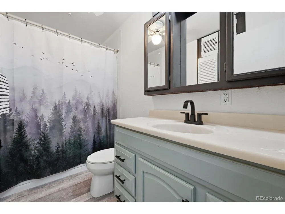 2637 Waldean Street Colorado Springs, CO 80909