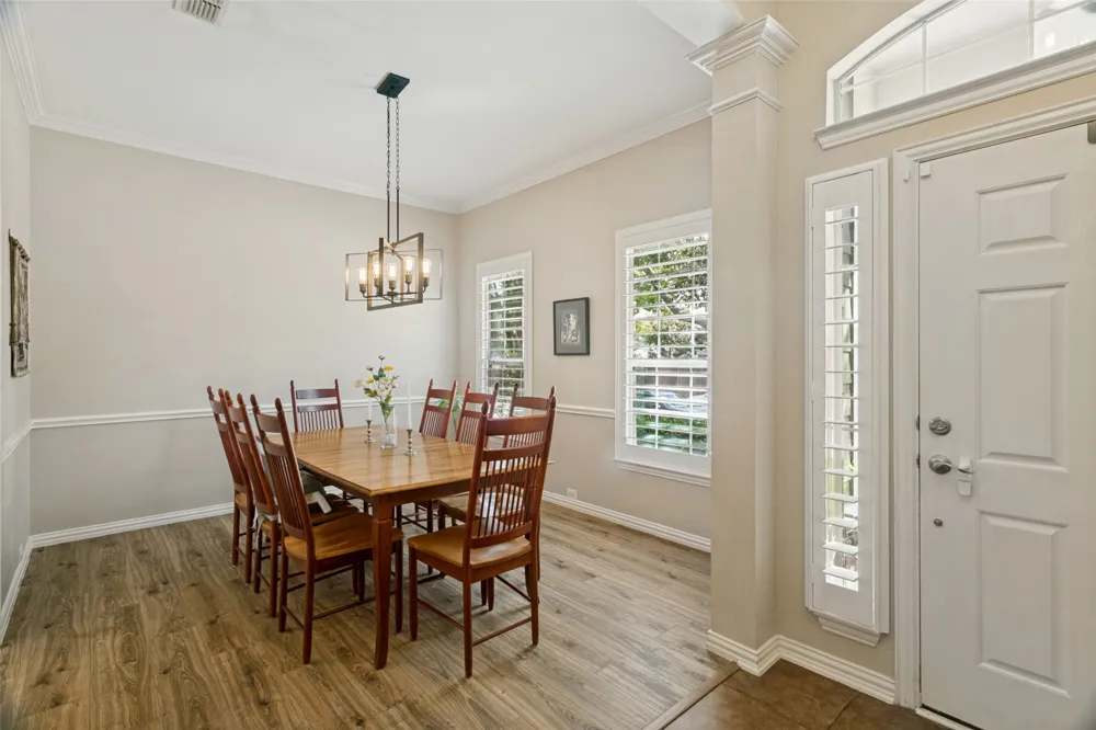1037 Honeysuckle Grapevine, TX 76051