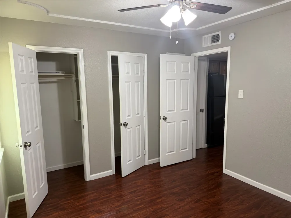 357 Newton Drive Burleson, TX 76028