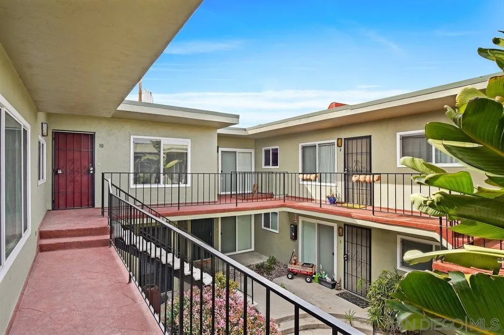 4450 Wilson Avenue San Diego, CA 92116