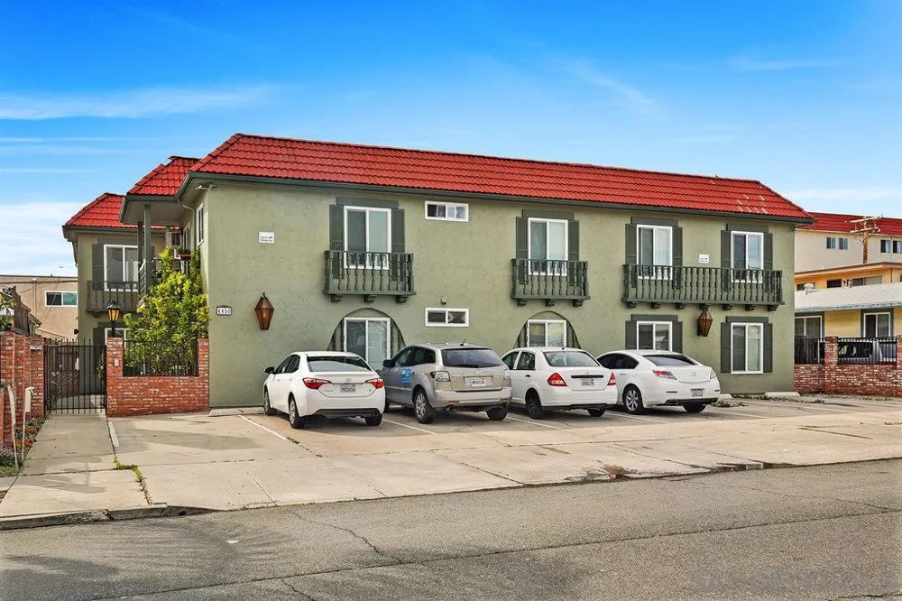 4450 Wilson Avenue San Diego, CA 92116