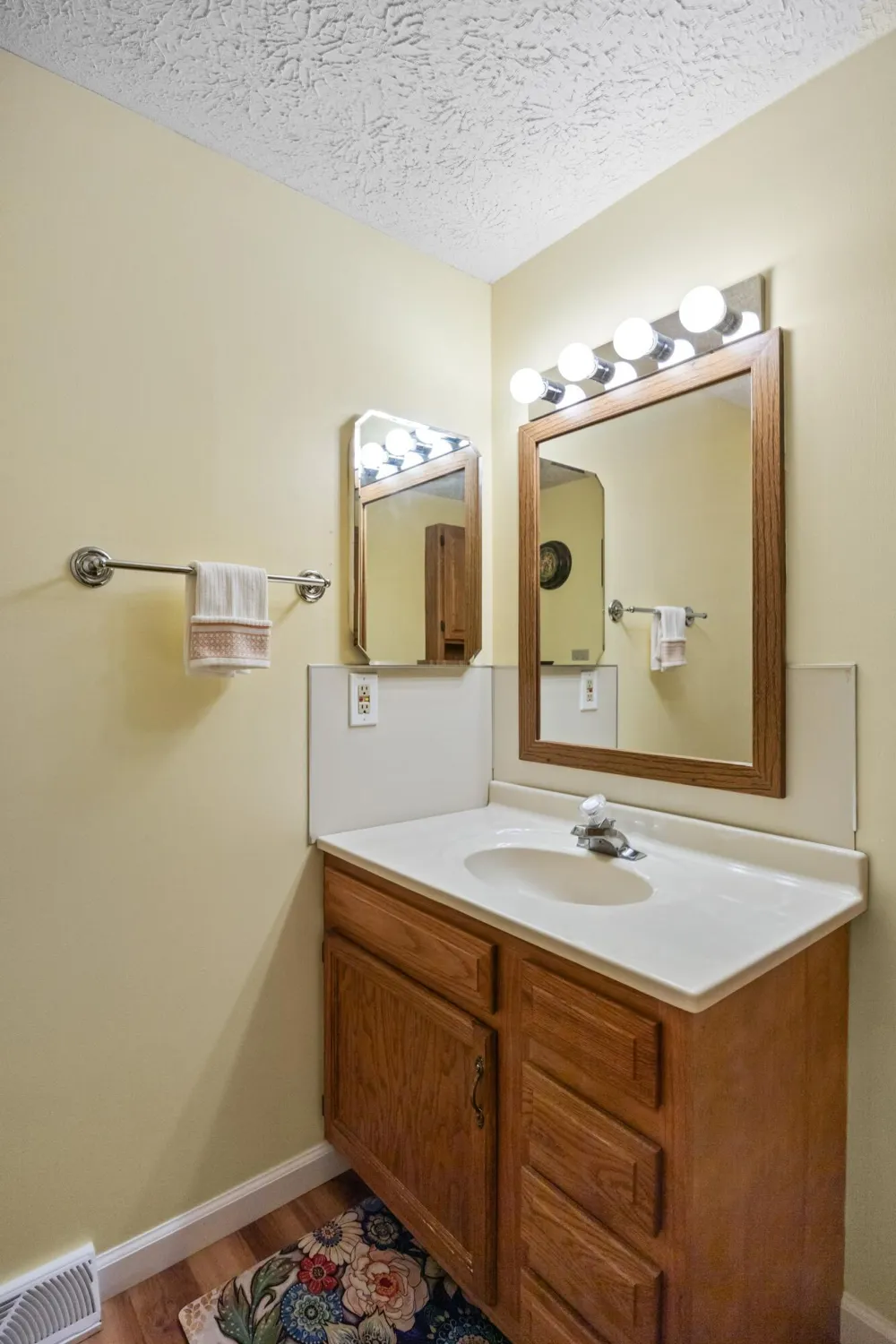 405 E Elm Street Fremont, MI 49412