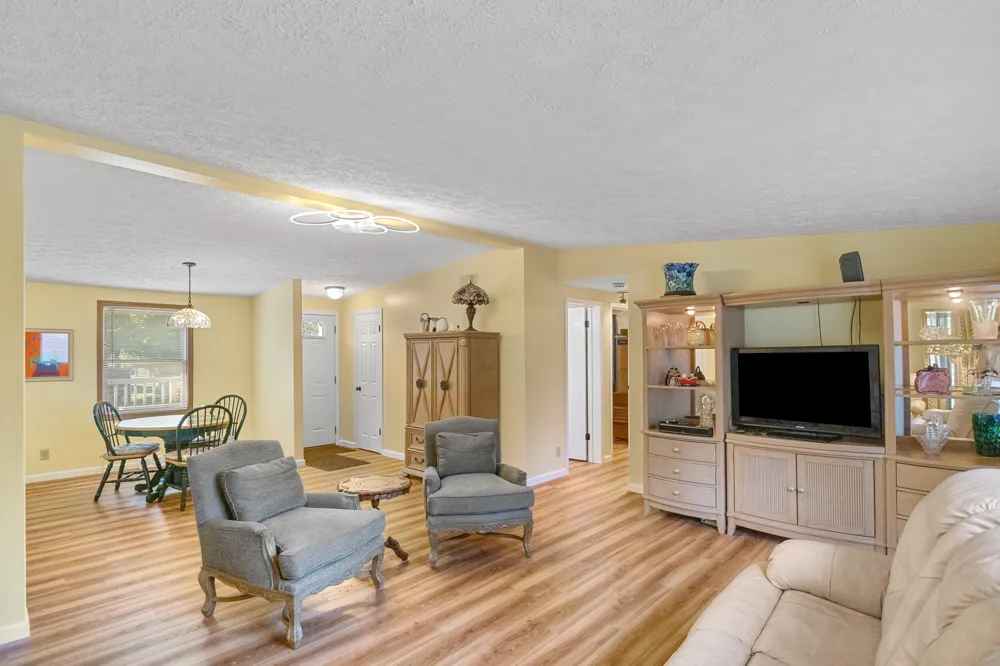 405 E Elm Street Fremont, MI 49412