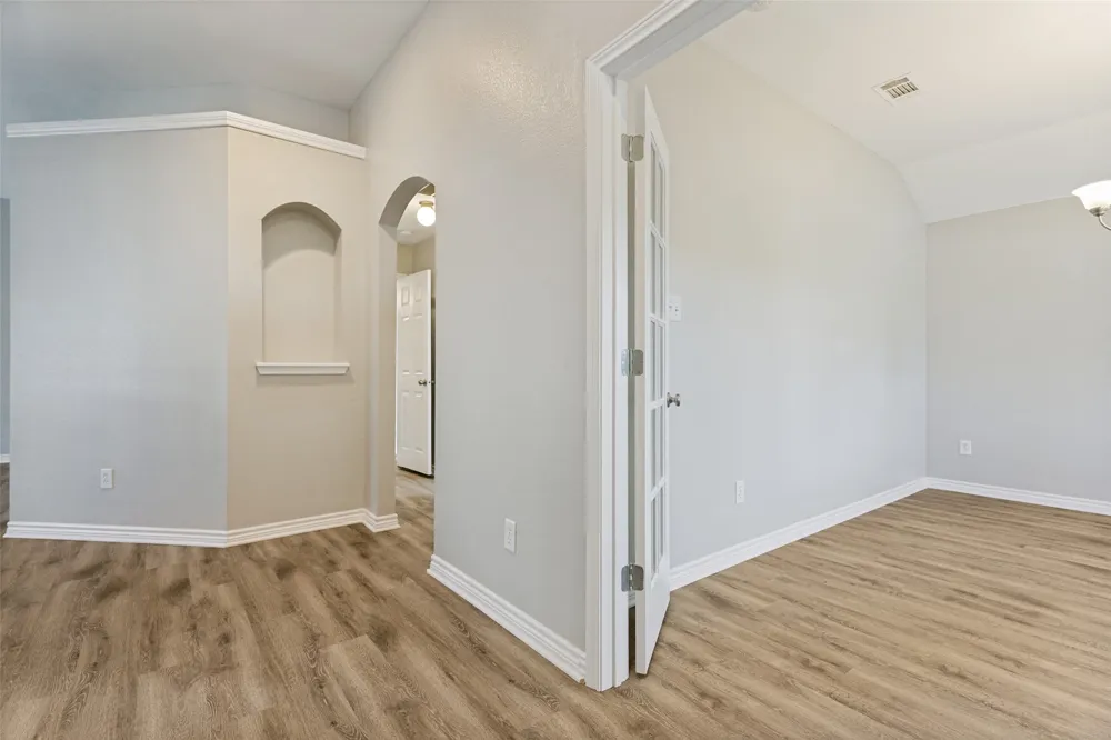 417 Brookhollow Lane Saginaw, TX 76131
