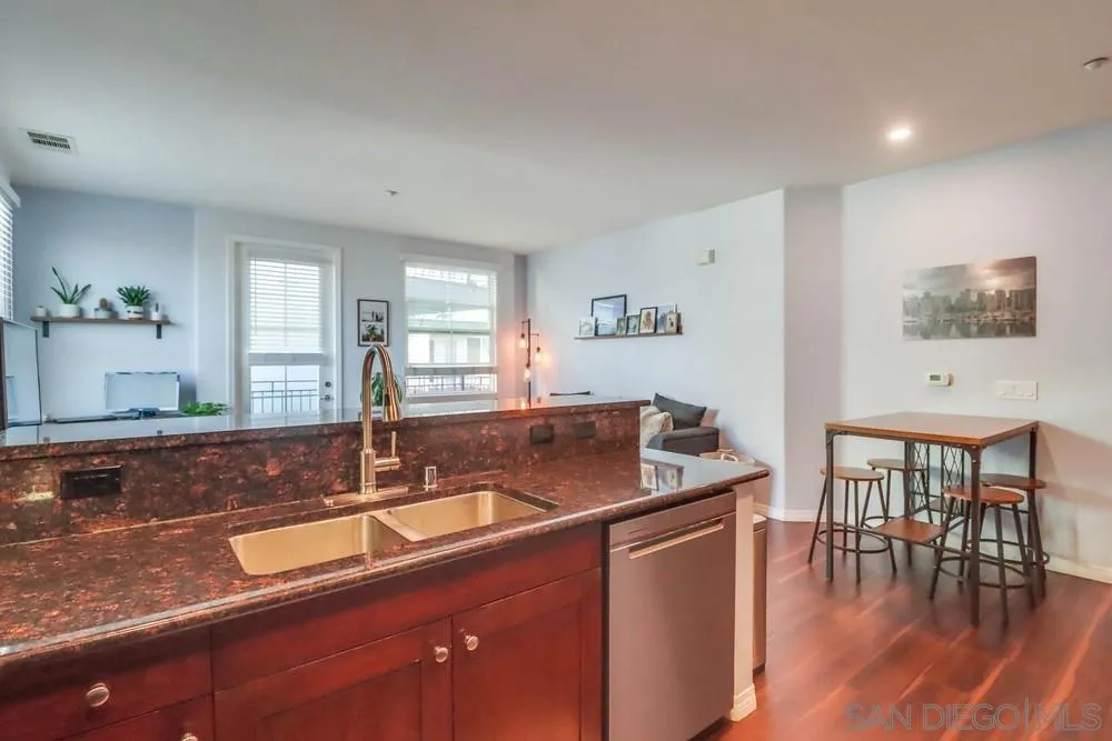 3957 30th St #415 San Diego, CA 92104