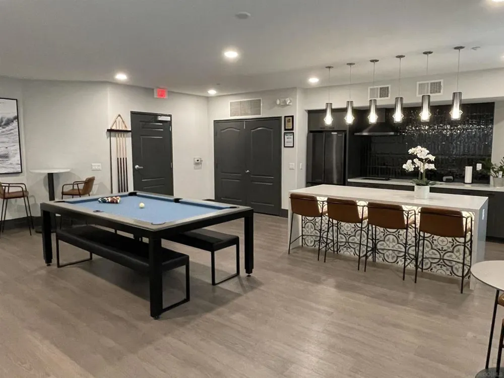 3957 30th St #415 San Diego, CA 92104