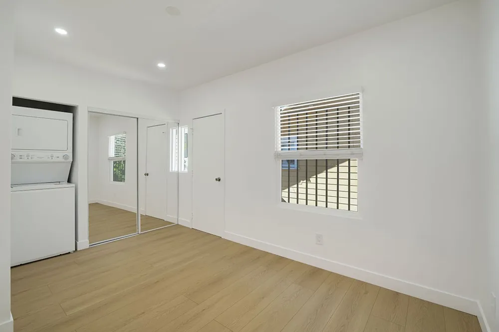 2115 Venice Boulevard Los Angeles, CA 90006