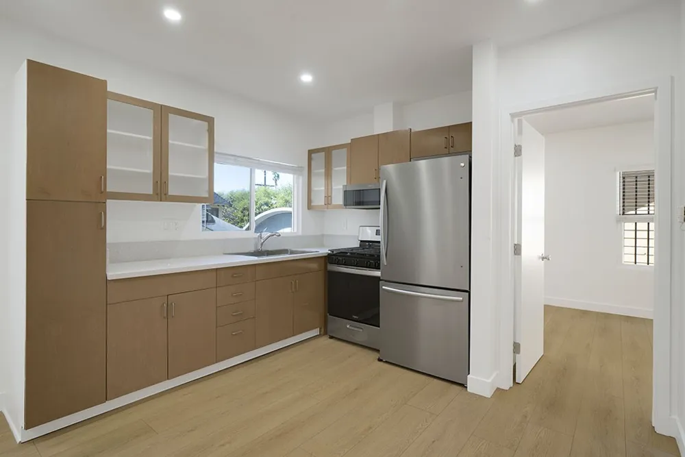 2115 Venice Boulevard Los Angeles, CA 90006