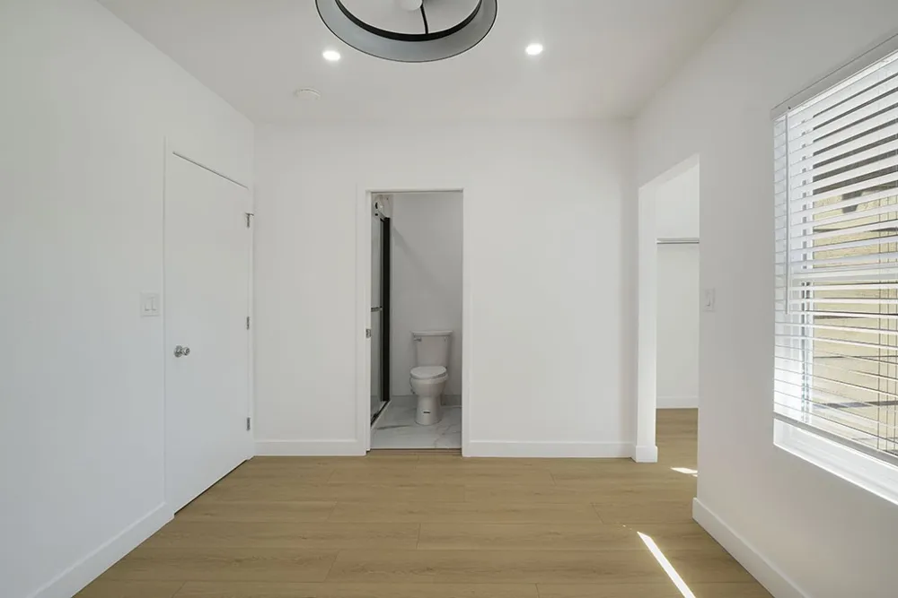 2115 Venice Boulevard Los Angeles, CA 90006