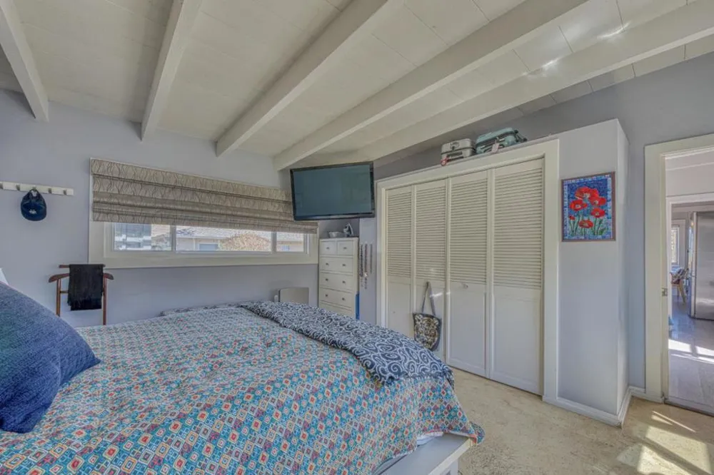 870 Doud Street Monterey, CA 93940