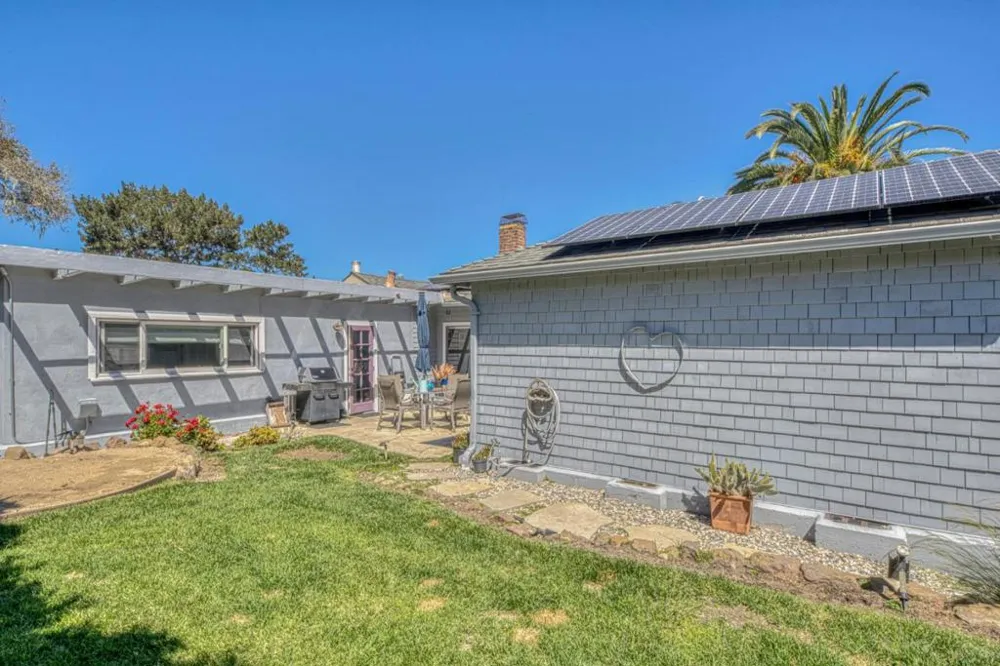 870 Doud Street Monterey, CA 93940