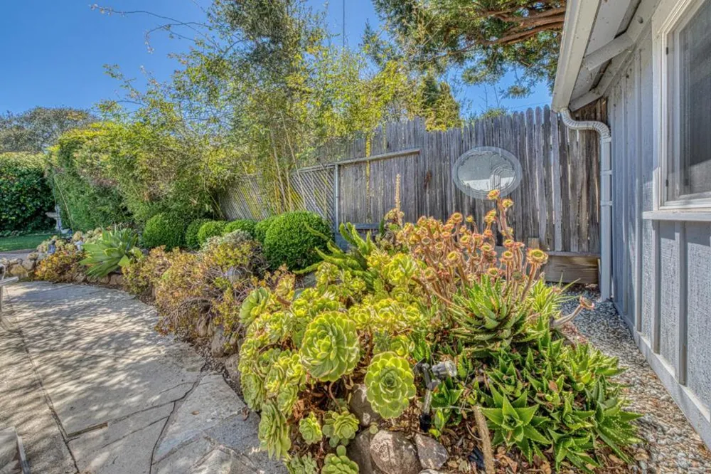 870 Doud Street Monterey, CA 93940