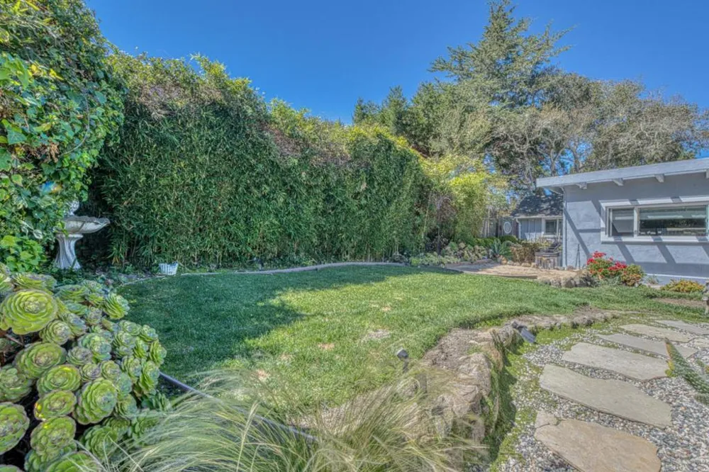 870 Doud Street Monterey, CA 93940
