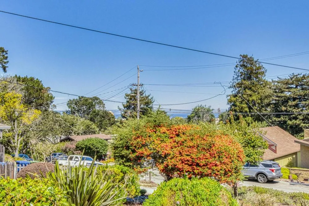 870 Doud Street Monterey, CA 93940