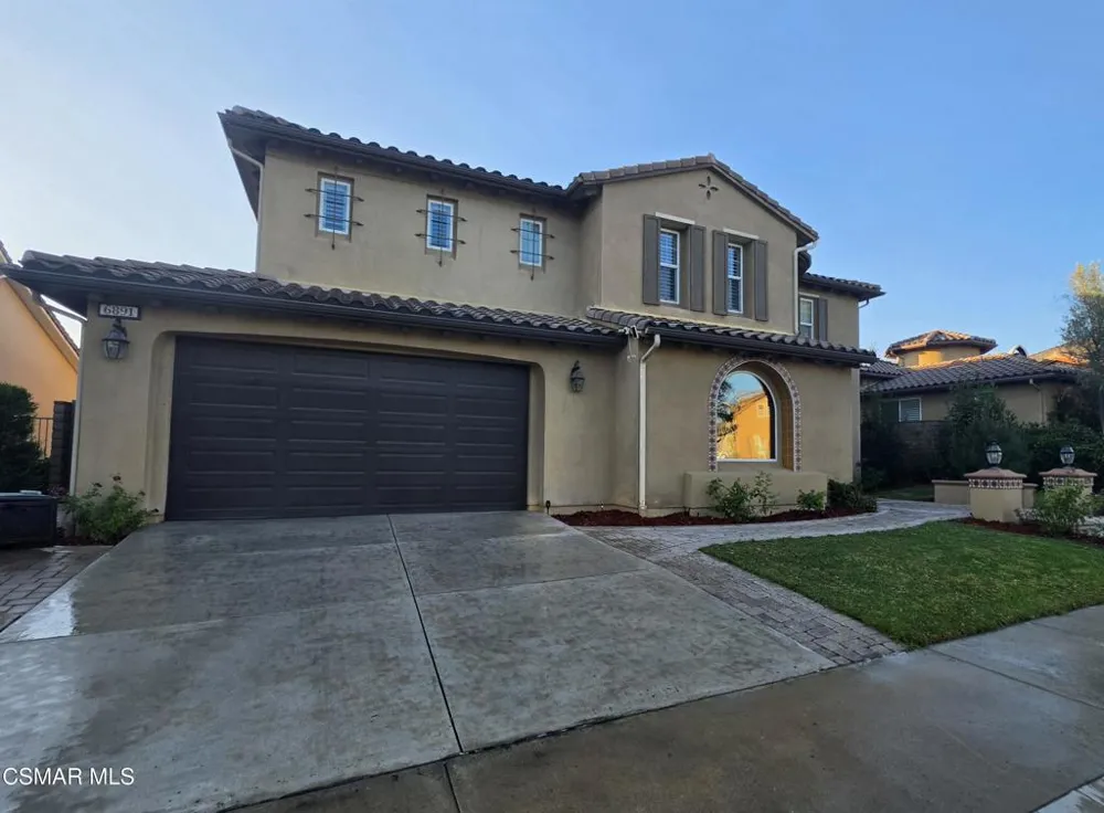 6891 Breezy Glen Drive Moorpark, CA 93021