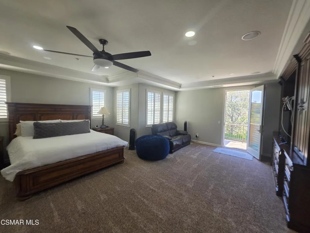 6891 Breezy Glen Drive Moorpark, CA 93021