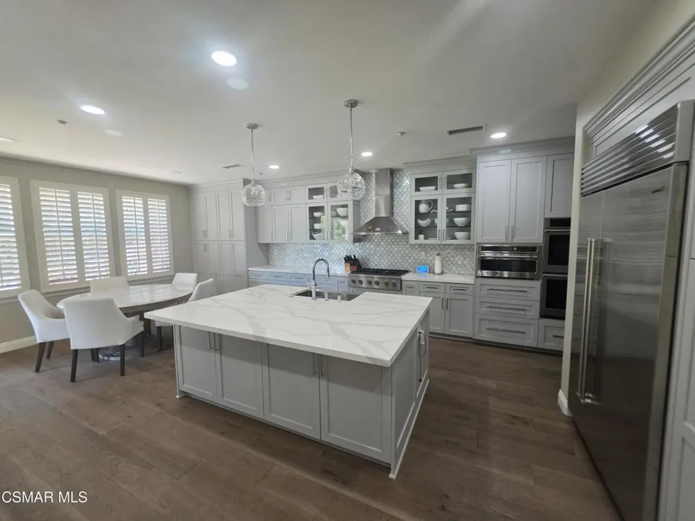 6891 Breezy Glen Drive Moorpark, CA 93021