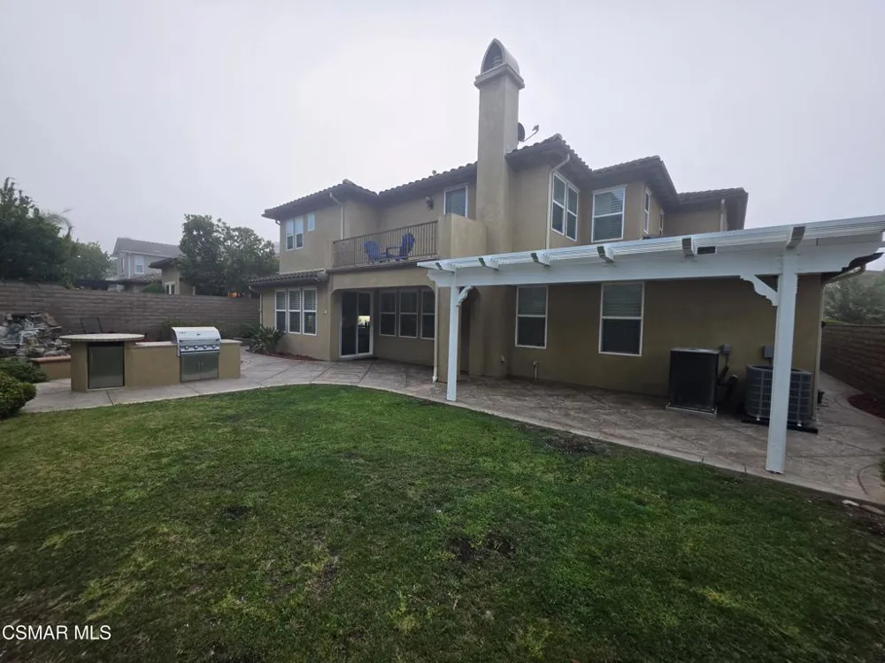 6891 Breezy Glen Drive Moorpark, CA 93021