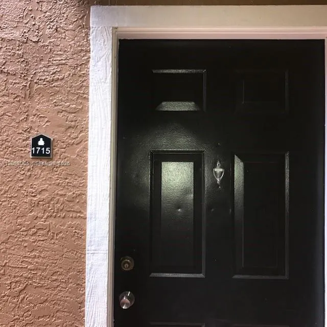 15570 SW 105th LN #1715 Miami, FL 33196