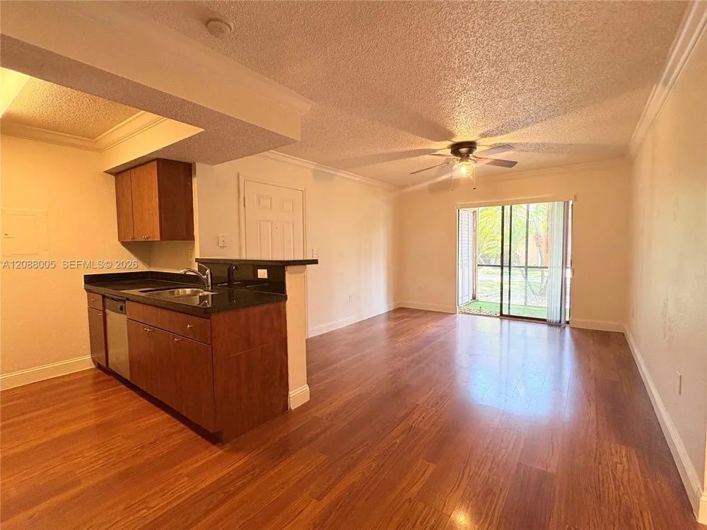 15570 SW 105th LN #1715 Miami, FL 33196