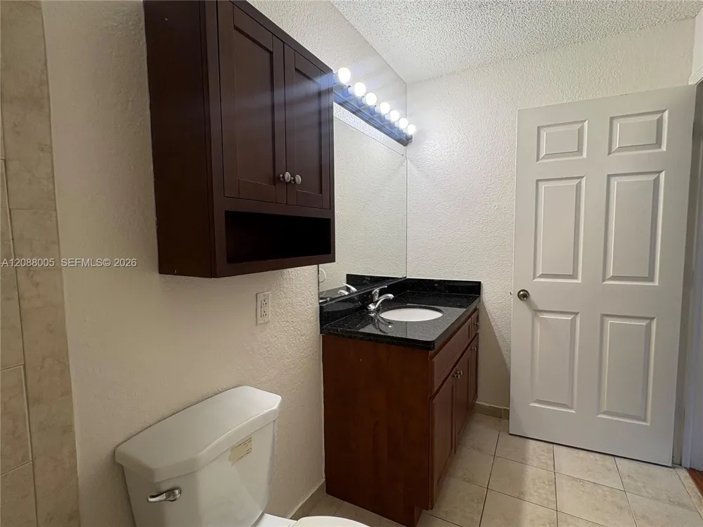 15570 SW 105th LN #1715 Miami, FL 33196