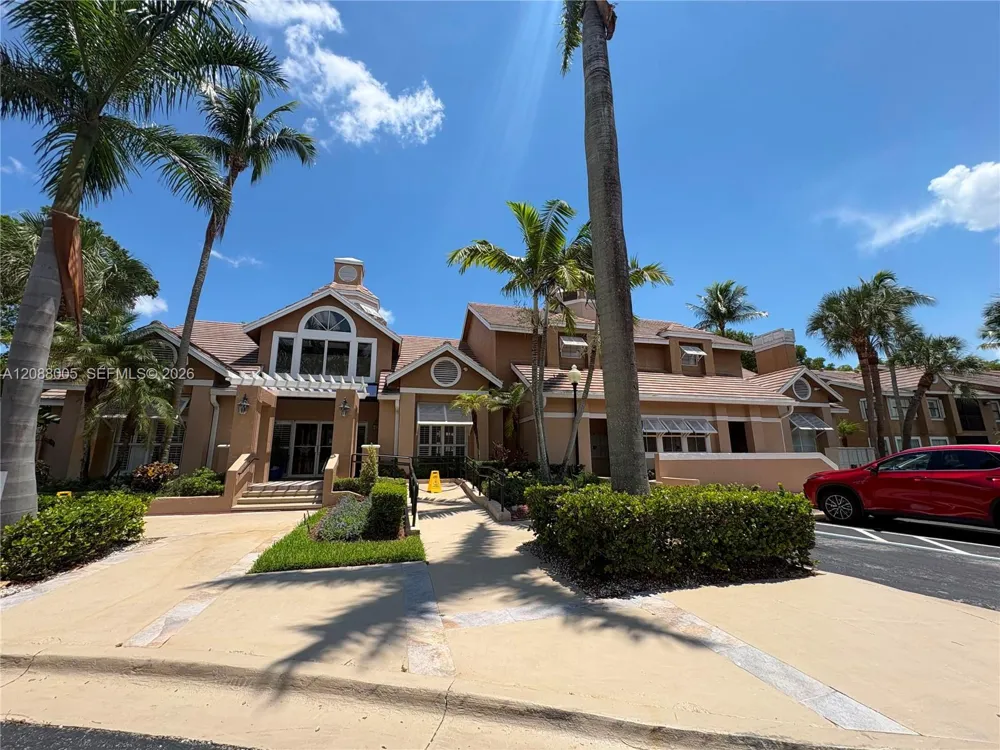 15570 SW 105th LN #1715 Miami, FL 33196