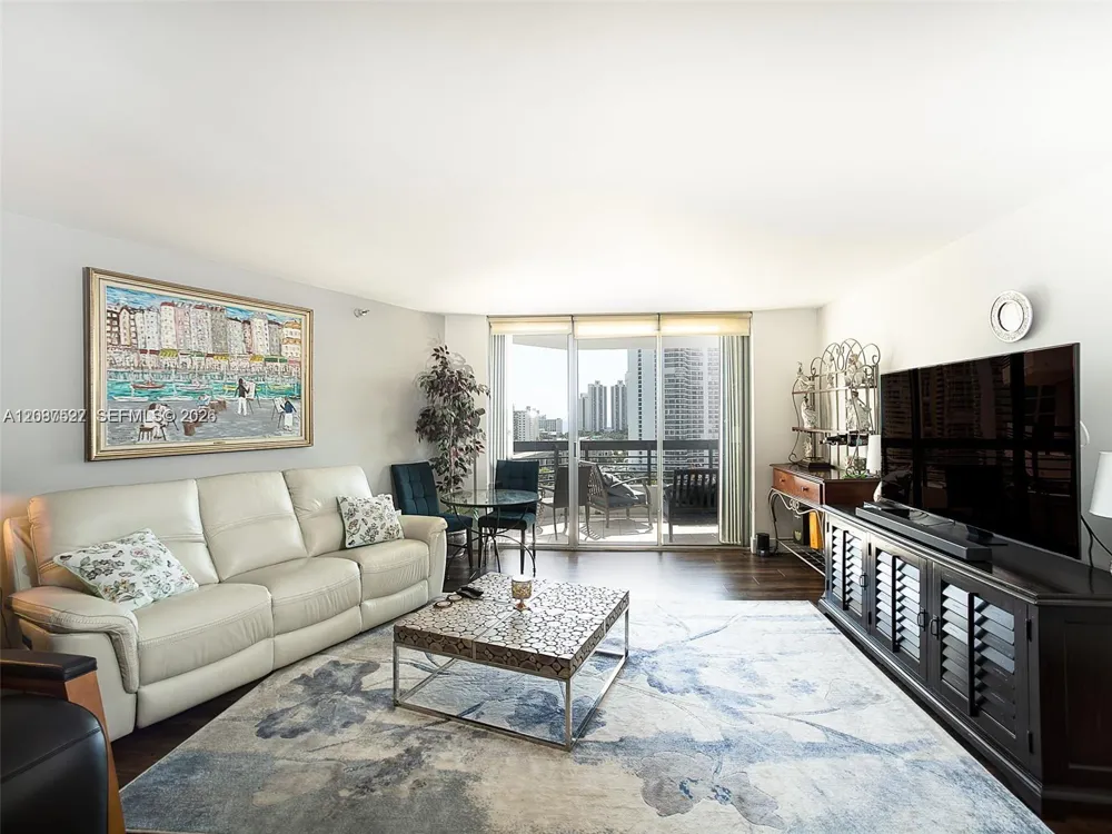 3500 Mystic Pointe Dr #1607 Aventura, FL 33180