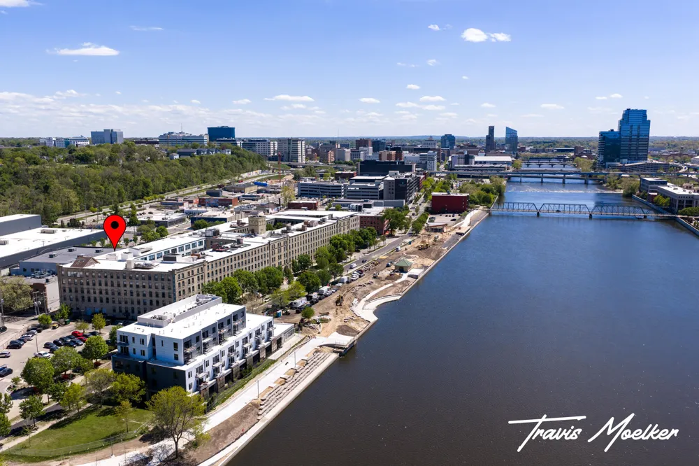 940 Monroe Avenue NW #127 Grand Rapids City, MI 49503