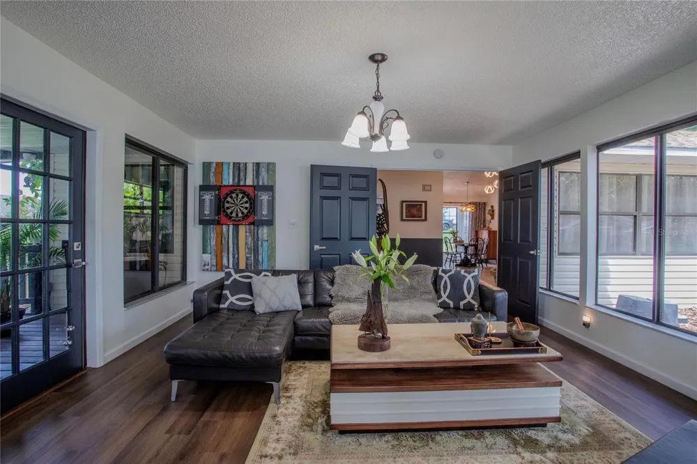 36618 DORAL DRIVE Grand Island, FL 32735