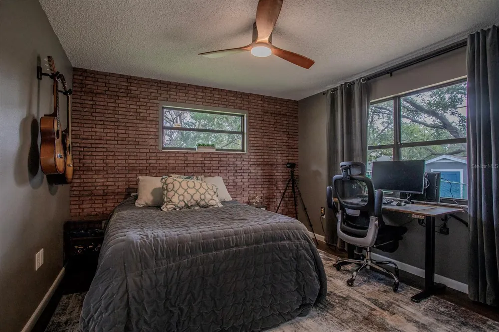 36618 DORAL DRIVE Grand Island, FL 32735