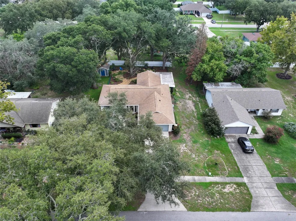 36618 DORAL DRIVE Grand Island, FL 32735