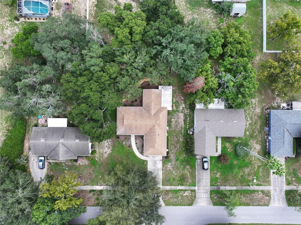 36618 DORAL DRIVE Grand Island, FL 32735