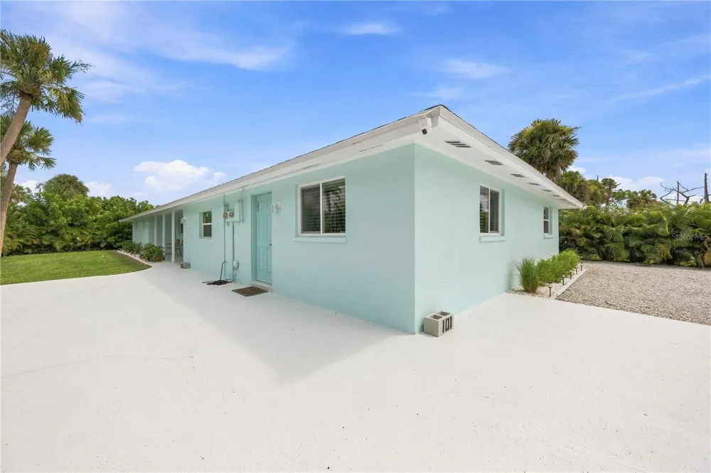 101 RIVERVIEW AVENUE Englewood, FL 34223
