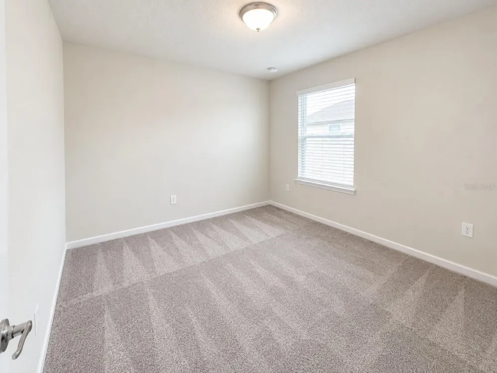 2250 LOVELY LANE Davenport, FL 33896