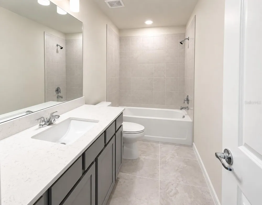 2250 LOVELY LANE Davenport, FL 33896
