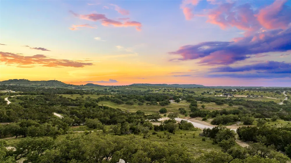 8 Sunset View Court Johnson City, TX 78636