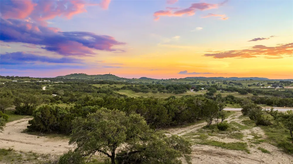 8 Sunset View Court Johnson City, TX 78636