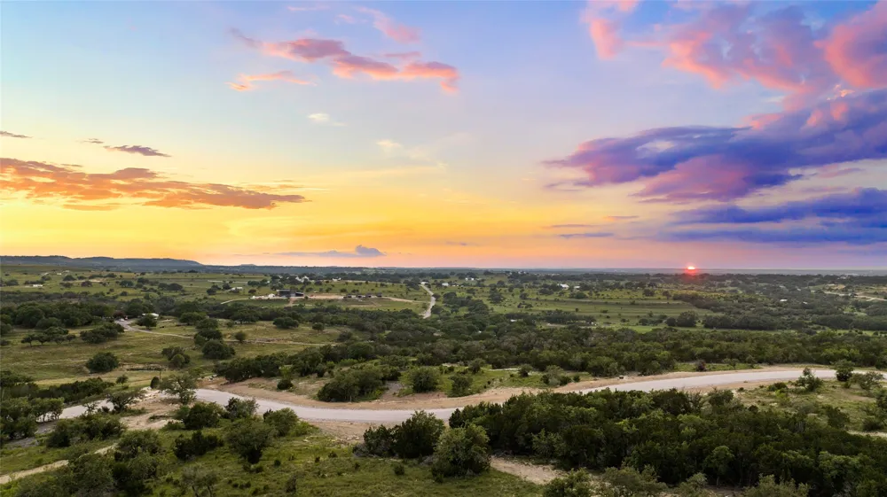 8 Sunset View Court Johnson City, TX 78636