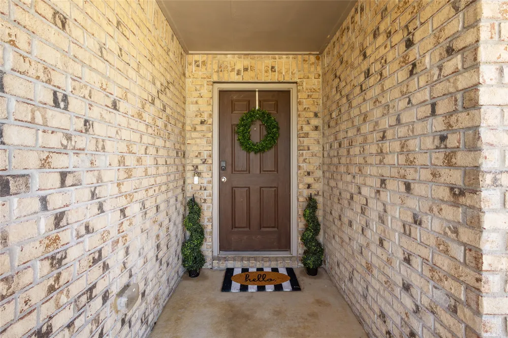 6609 Auburn Dale Road Pilot Point, TX 76258