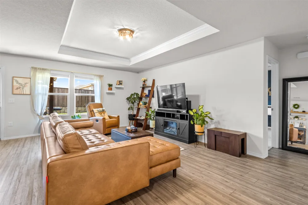 6609 Auburn Dale Road Pilot Point, TX 76258