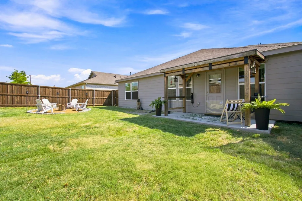 6609 Auburn Dale Road Pilot Point, TX 76258