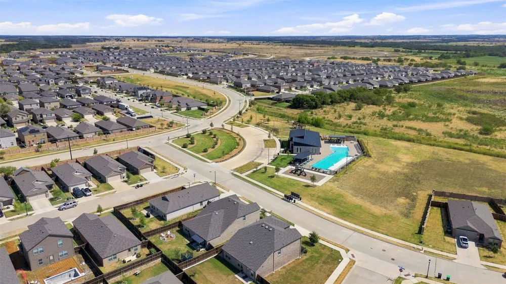 6609 Auburn Dale Road Pilot Point, TX 76258