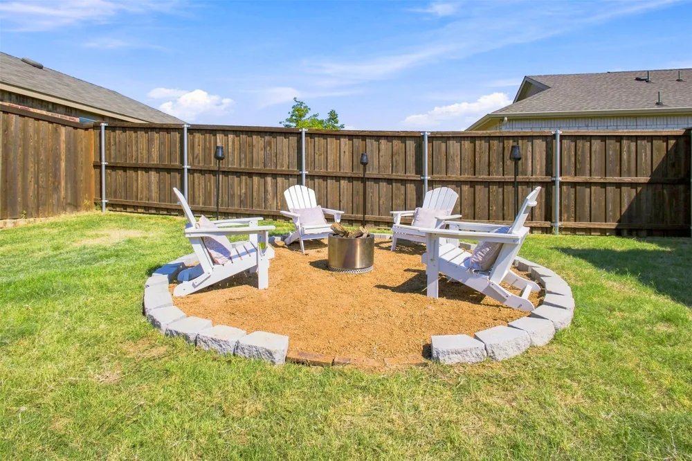 6609 Auburn Dale Road Pilot Point, TX 76258