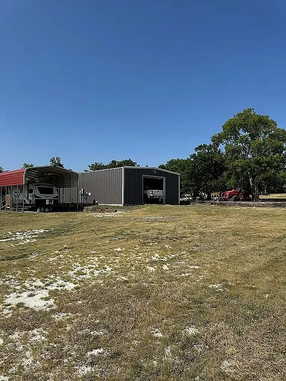 1509 Bethel Cannon Road Whitewright, TX 75491