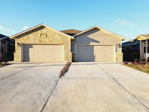9840 Grosbeak Lane