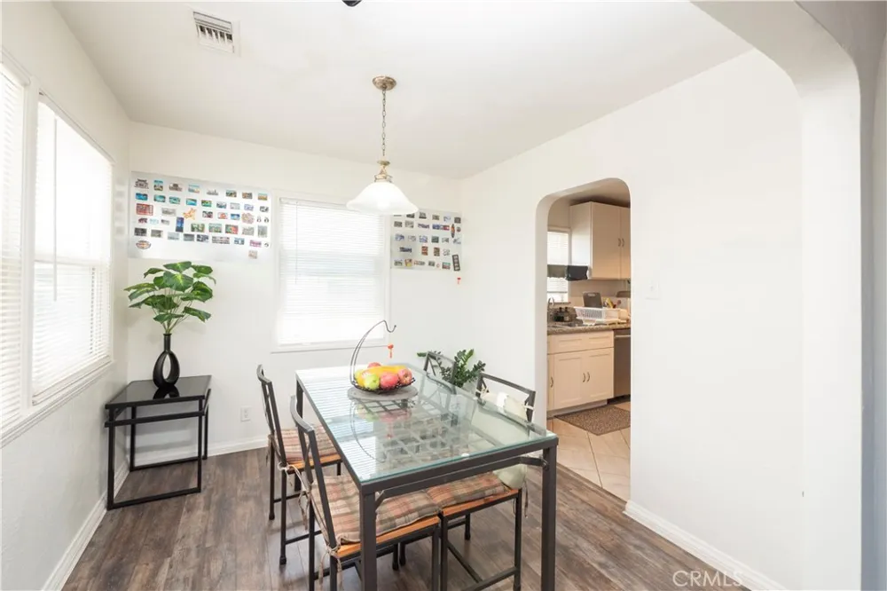 6925 Osbun Highland, CA 92404