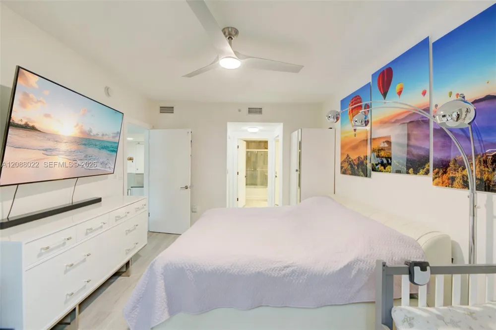 2775 NE 187th St #215 Aventura, FL 33180
