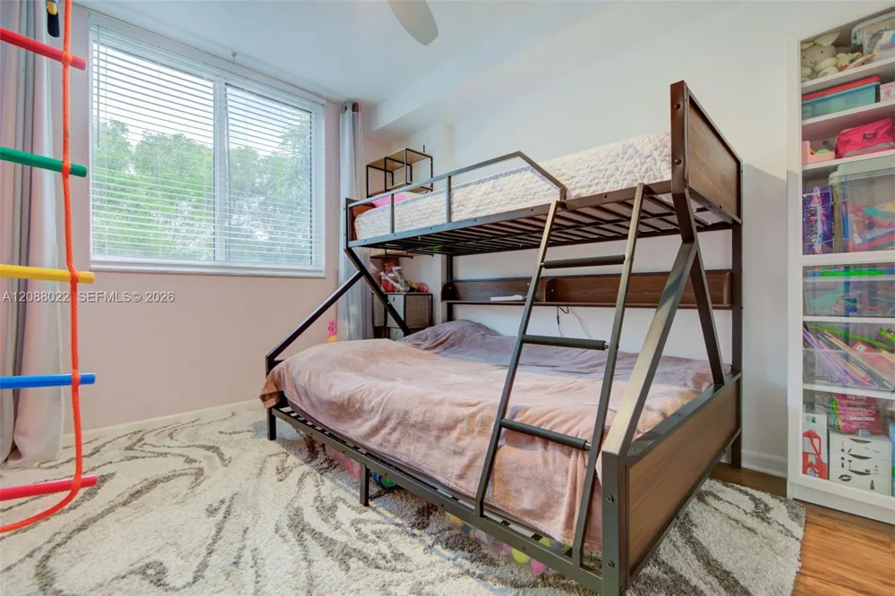 2775 NE 187th St #215 Aventura, FL 33180